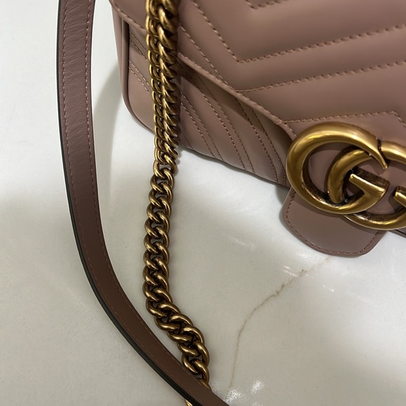 Gucci GG Marmont Small Shoulder Bag in Dusty Pink Leather 100% Authentic - Picture 3 of 14